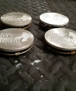 Leon Hardiritt Center Caps
